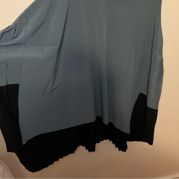 ATHLETA SWING FORWARD TOPS - Picture 3 of 8